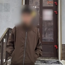 В Оренбурге местный житель украл из квартиры сейф с крупной суммой и телефоном