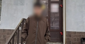 В Оренбурге местный житель украл из квартиры сейф с крупной суммой и телефоном