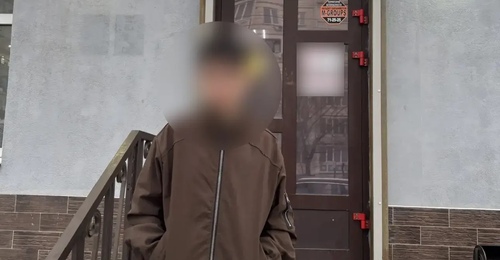 В Оренбурге местный житель украл из квартиры сейф с крупной суммой и телефоном