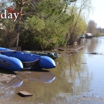 В Оренбуржье иностранцев переправляли через границу на надувной лодке