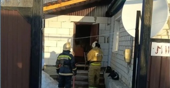 70-летняя пенсионерка из Кувандыка пострадала на пожаре в своем доме