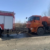 В Орске произошел первый ландшафтный пожар в 2026 году