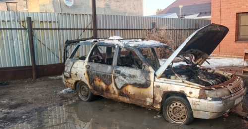 В Оренбургском районе огонь уничтожил автомобиль