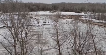 В Оренбуржье переборщили с подрывом льда на реке Урал