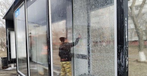 У остановок Оренбурга начались водные процедуры после зимы 