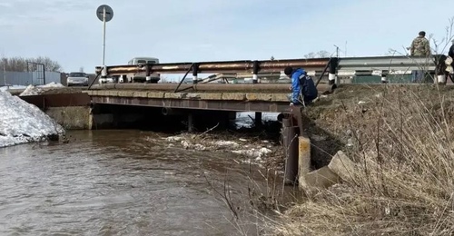 Трагедия на воде: в ручье Елшанка спасатели ищут тело маленького мальчика 