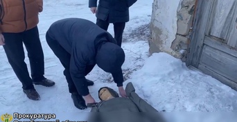 В Домбаровском районе местный житель, чтобы не раскрылась кража свиньи, убил сторожа (18+)