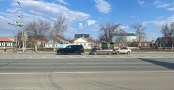 В Оренбурге в ДТП между тремя автомобилями пострадали две 14-летние девочки