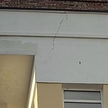 Некачественная конструкция жилого дома на Советской угрожает безопасности оренбуржцев