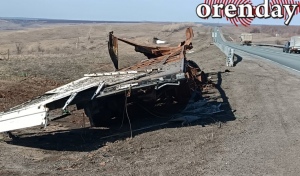 Обломки фур после ДТП на трассе М-5 под Переволоцким не убирают больше двух месяцев