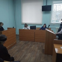 В Бузулуке суд ограничил в родительских правах мать, сына которой под Рождество утопил сожитель (18+)