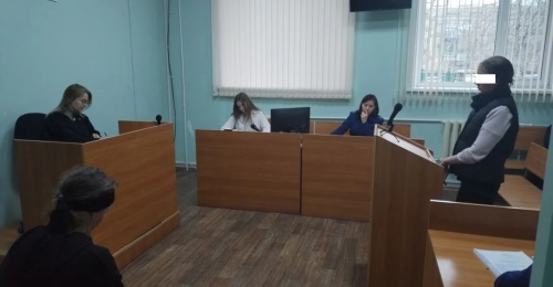 В Бузулуке нерадивая мать поплатилась за жестокое обращение к трем своим малышам