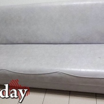 Борьба за спальное место: в Оренбуржье мужчина разбудил женщину, уснувшую на его диване, пуфиком по голове