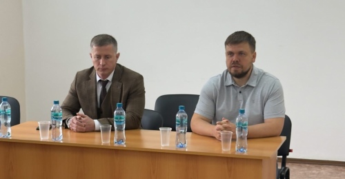 В ГАУЗ «Ириклинская районная больница» коллективу представили нового главного врача