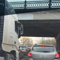 Загородное шоссе и улица Донгузская встали в пробках