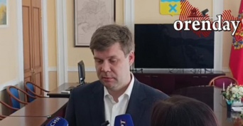 Глава Оренбурга Альберт Юмадилов отложил решение об окончании отопительного сезона