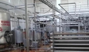 В Новотроицке инспектора Роспотребнадзора несколько часов не пускали на склад ООО «Молоко» 