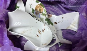 В Оренбуржье женщина разбила кувшин об руку сожителя