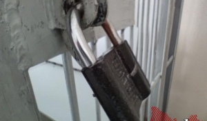 В Оренбурге мужчина разорвал протоколы допросов и заработал себе статью