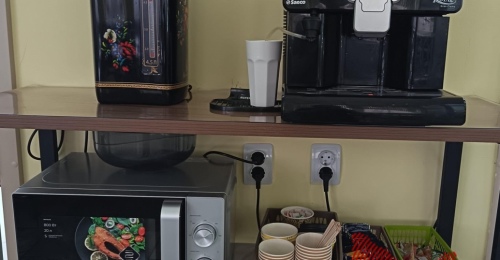 В Орске в одной из школ украли микроволновые печи