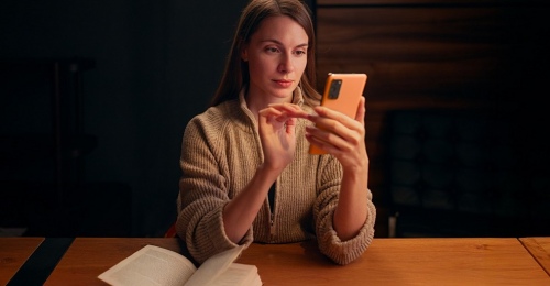 «Билайн.аналитика»: 7 из 10 пользователей ИИ в России выбирают «Алису AI»