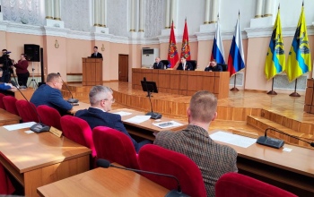 В Оренбурге депутаты Оренбургского Горсовета установили меры соцподдержки подписавшим контракт с Минобороны