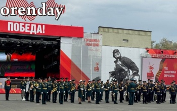 Где можно посмотреть трансляцию парада Победы с площади Ленина в Оренбурге