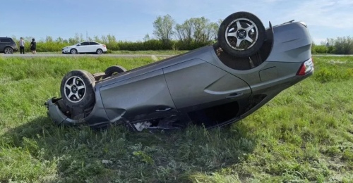 Под Кувандыком в аварии пострадал 68-летний водитель автомобиля Lada Vesta