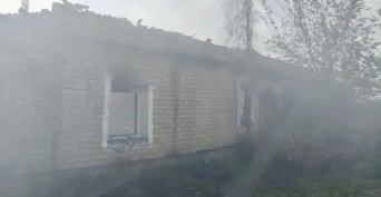 В Оренбургском районе при пожаре в частном доме погиб пенсионер (18+)