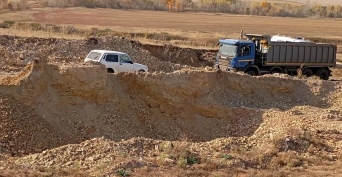 В Оренбургском районе перед судом предстанут члены организованной группы, незаконно добывавшие известняк
