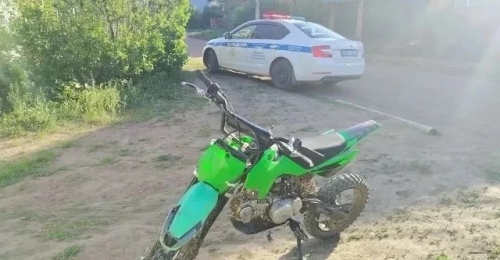 В Сорочинске сотрудники полиции забрали у пьяного водителя питбайк до того, как он попал бы в ДТП