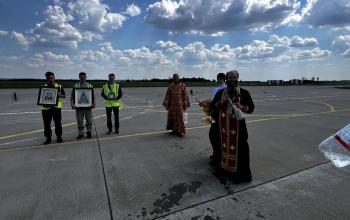 На западе Оренбуржья прошел первый воздушный крестный ход
