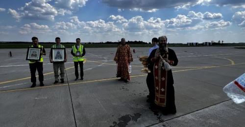На западе Оренбуржья прошел первый воздушный крестный ход