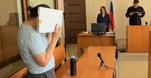 В Оренбурге экс-сотрудница «Сбербанка» упала в обморок, услышав приговор за мошенничество
