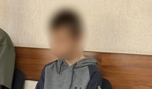 В Новотроицке разъярённый подросток разбомбил остановки общественного транспорта