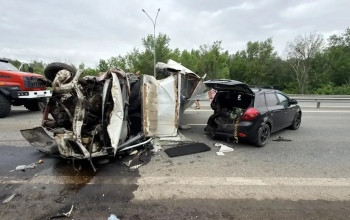В Оренбургском районе в ДТП между двумя автомобиля ГАЗель и Kia один человек погиб, еще трое пострадали (18+)