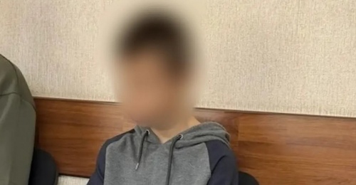 В Новотроицке разъярённый подросток разбомбил остановки общественного транспорта