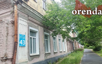 В Оренбурге многоквартирный дом две недели топят канализационные стоки, но помощи от коммунальщиков нет