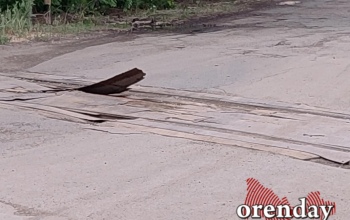 Водителей Оренбурга на дорогах подстерегает опасность