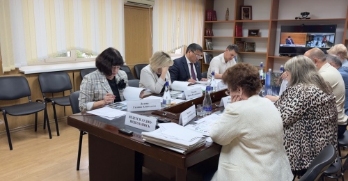 Депутаты из четырех кандидатур на пост главы Саракташского района выбрали двоих