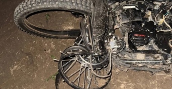 В Первомайском районе подросток на питбайке угодил под Volkswagen Polo