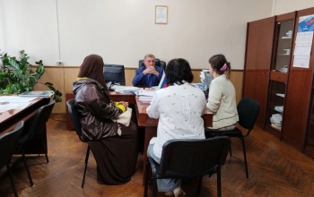 Хулиганы из Кувандыка вместе с родителями отремонтировали испорченное имущество общественного туалета