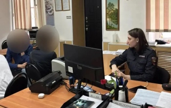 Полицейские установили пятерых оренбуржцев, причастных к повреждению туалета на территории Красной площади