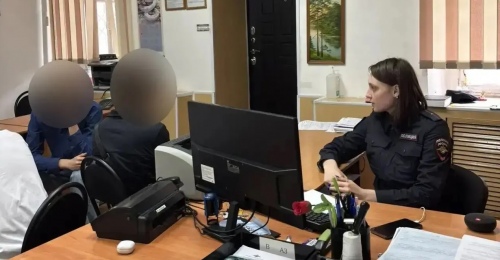 Полицейские установили пятерых оренбуржцев, причастных к повреждению туалета на территории Красной площади