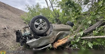 В Оренбуржье перед судом предстанет водитель большегруза, скинувшего в пропасть автомобиль с матерью и ребенком (18+)