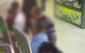 Оренбуржец прямо у банкомата лишился 16 тысяч рублей