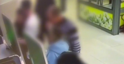 Оренбуржец прямо у банкомата лишился 16 тысяч рублей