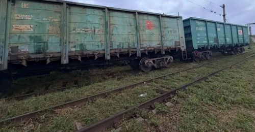 В Оренбурге вагоны с металлом сошли с железнодорожных путей