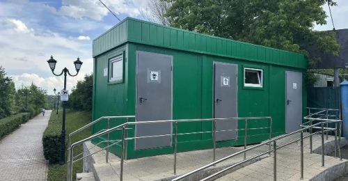В Оренбурге родители юных вандалов восстановили туалет на Красной Площади