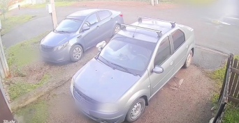 В Оренбурге 20‑летний житель Ташлы угнал автомобиль, но врезался в забор